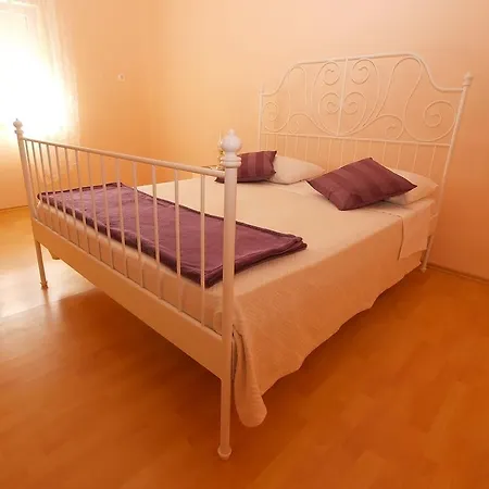 Marija 1157 Apartmán